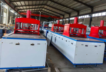 拉擠設(shè)備：玻璃鋼制品生產(chǎn)的關(guān)鍵